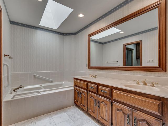 3719 Barwick Court, Norman, OK 73072