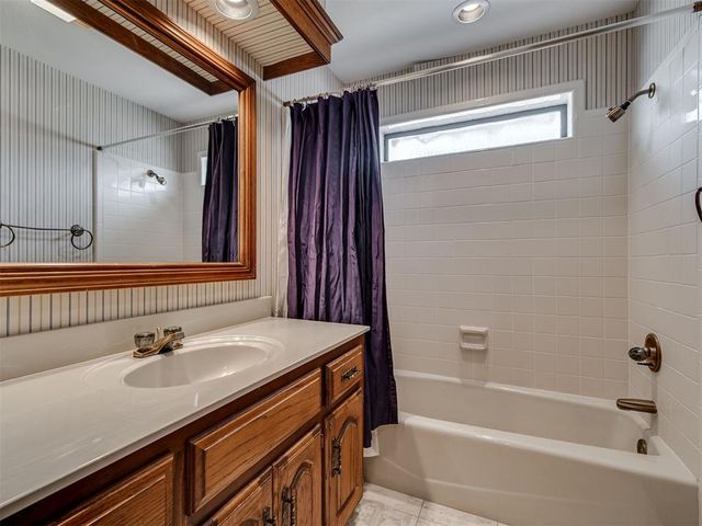 3719 Barwick Court, Norman, OK 73072