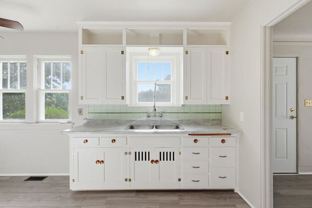 4118 N Howard St, Spokane, WA 99205