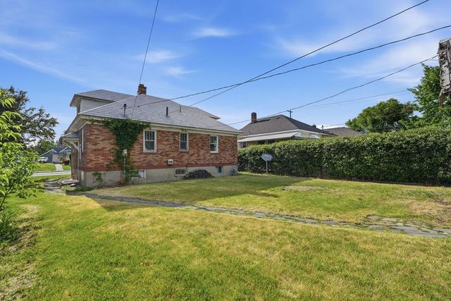 4118 N Howard St, Spokane, WA 99205
