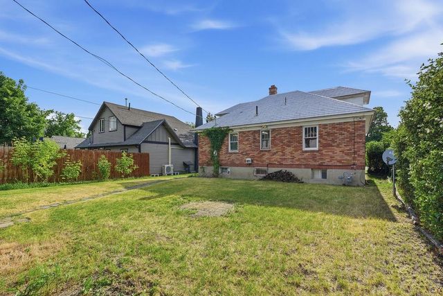 4118 N Howard St, Spokane, WA 99205