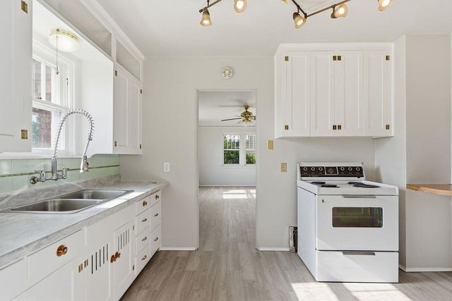 4118 N Howard St, Spokane, WA 99205