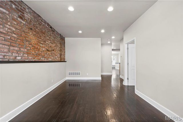 3800 Fairview Avenue, St Louis, MO 63116