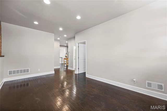 3800 Fairview Avenue, St Louis, MO 63116