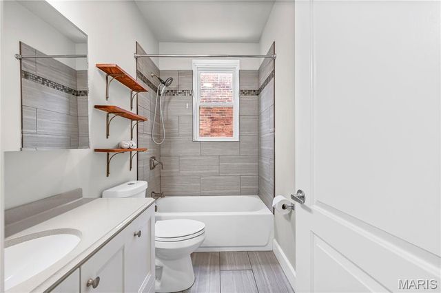 3800 Fairview Avenue, St Louis, MO 63116