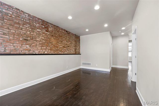 3800 Fairview Avenue, St Louis, MO 63116