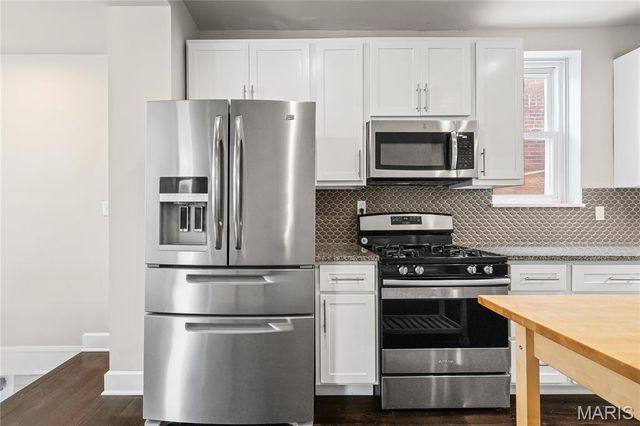 3800 Fairview Avenue, St Louis, MO 63116