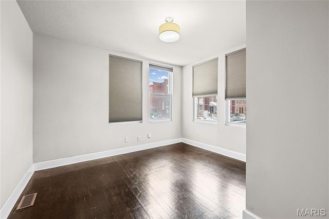 3800 Fairview Avenue, St Louis, MO 63116