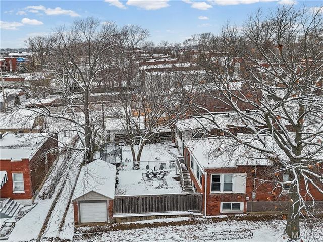 3800 Fairview Avenue, St Louis, MO 63116