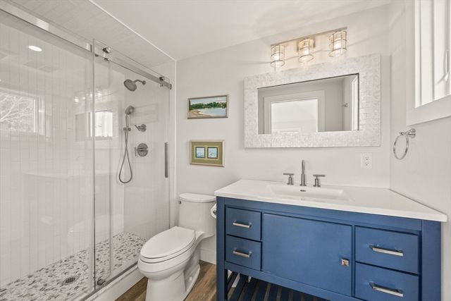 33 Oyster Place Road, Barnstable, MA 02635