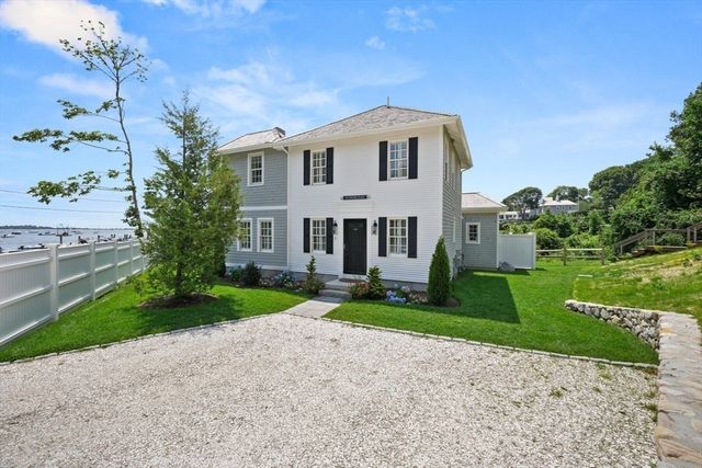 33 Oyster Place Road, Barnstable, MA 02635