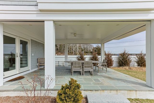 33 Oyster Place Road, Barnstable, MA 02635