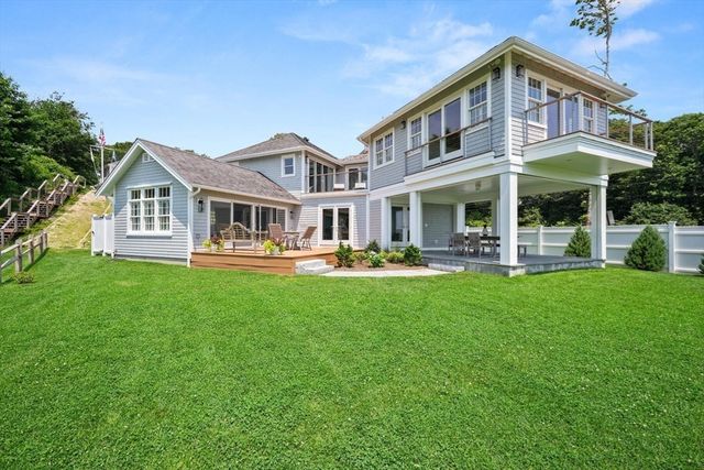 33 Oyster Place Road, Barnstable, MA 02635