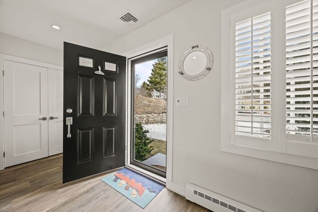 33 Oyster Place Road, Barnstable, MA 02635