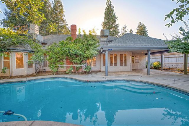 7258 N Channing Way, Fresno, CA 93711