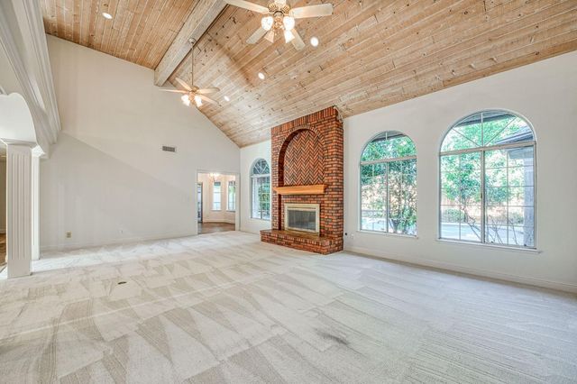 7258 N Channing Way, Fresno, CA 93711