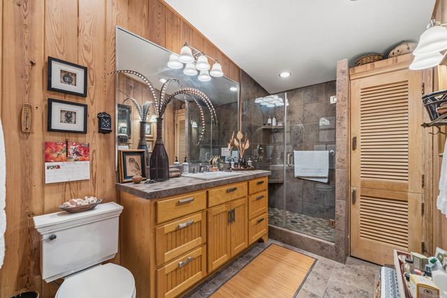 820 Lakeland Pt, Hot Springs, AR 71913