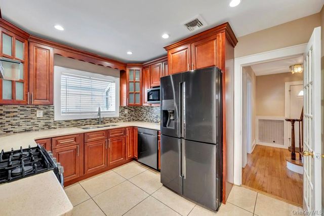 345 Plainfield Street, Westbury, NY 11590