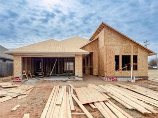 11752 SW 15th Terrace, Yukon, OK 73099