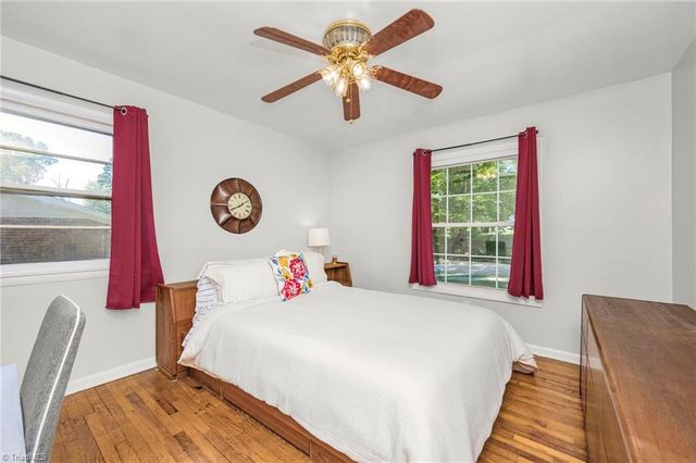 4015 Burnham Court, Winston-salem, NC 27105