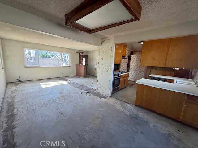 9327 Faywood, Bellflower, CA 90706