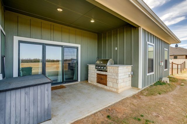 920 Kite Road, Mineral Wells, TX 76067