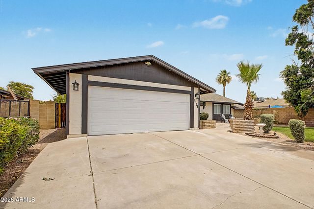 1066 E CARSON Drive, Tempe, AZ 85282