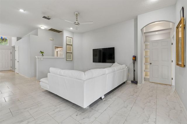 4643 DUNNIE DRIVE, Tampa, FL 33614