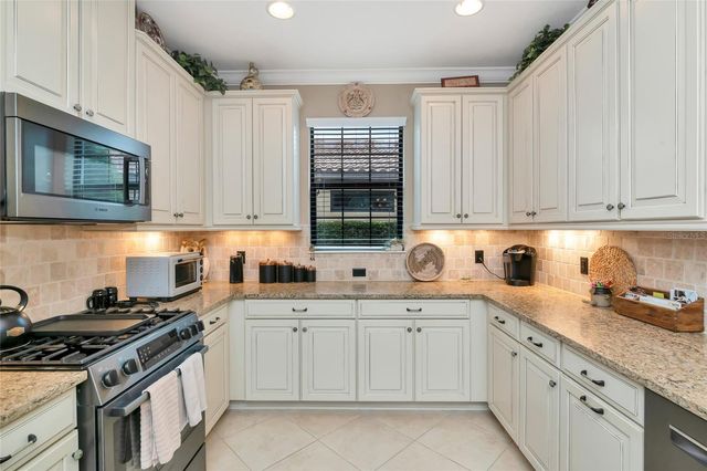 5126 SAVONA RUN, Bradenton, FL 34211