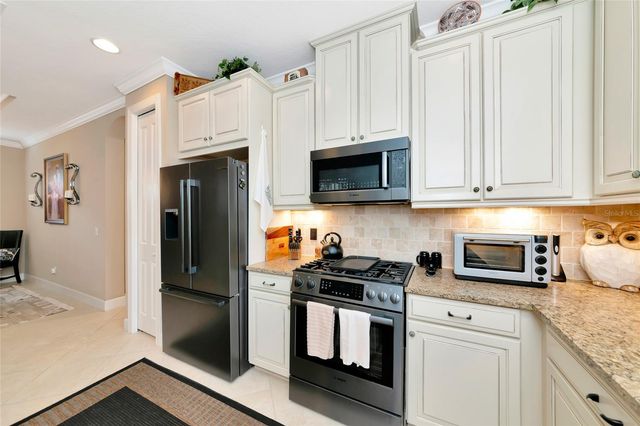 5126 SAVONA RUN, Bradenton, FL 34211