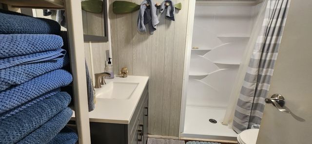 681 Lula Ln, Jefferson, TX 75657