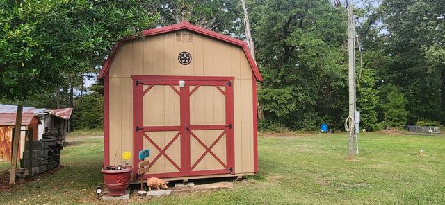 681 Lula Ln, Jefferson, TX 75657