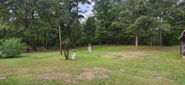 681 Lula Ln, Jefferson, TX 75657