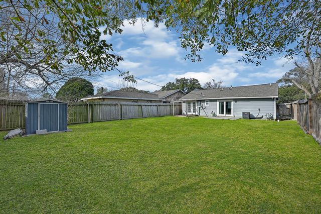 6705 Sherwood Drive, Houston, TX 77021