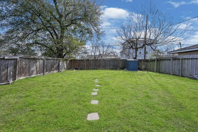 6705 Sherwood Drive, Houston, TX 77021