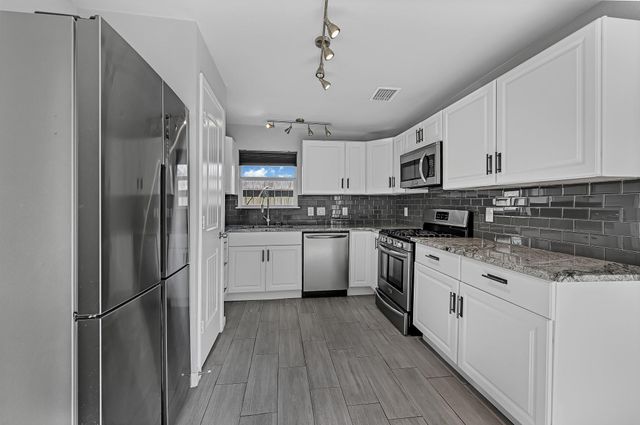 6705 Sherwood Drive, Houston, TX 77021