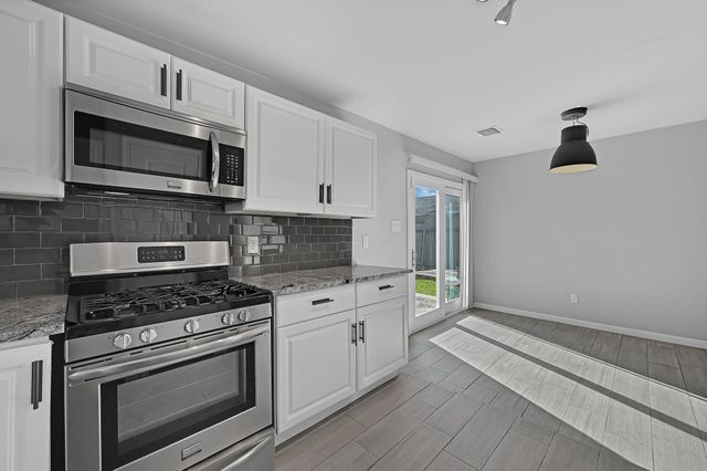 6705 Sherwood Drive, Houston, TX 77021