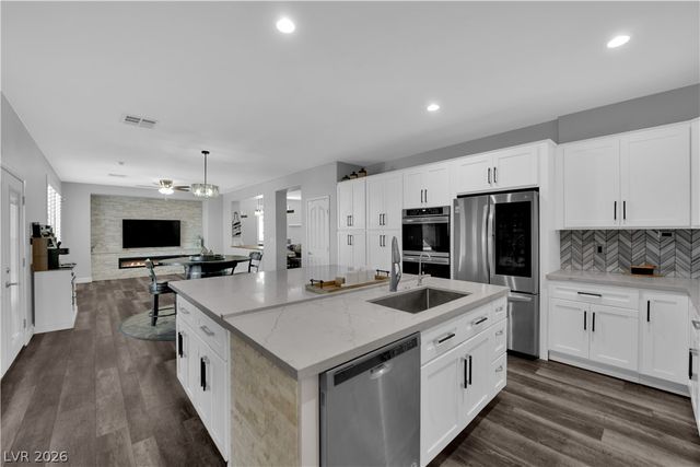 1134 Blitzen Drive, Henderson, NV 89012