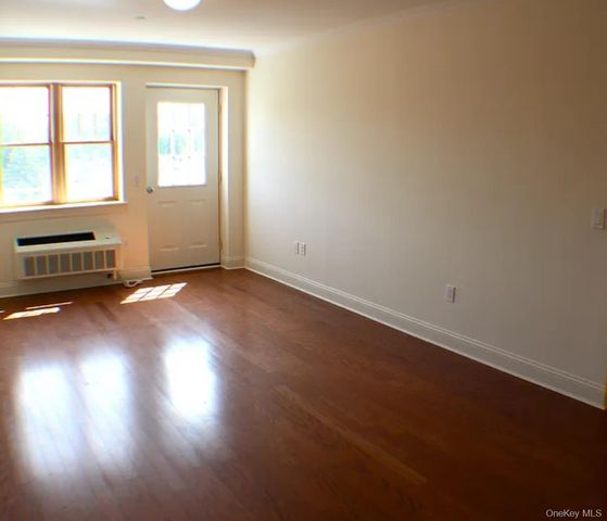 8515 120th Street 2F, Kew Gardens, NY 11415