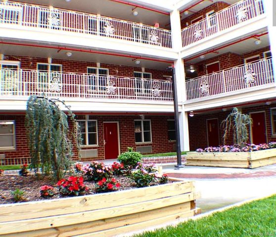 8515 120th Street 2F, Kew Gardens, NY 11415
