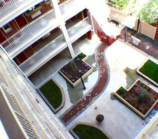 8515 120th Street 2F, Kew Gardens, NY 11415