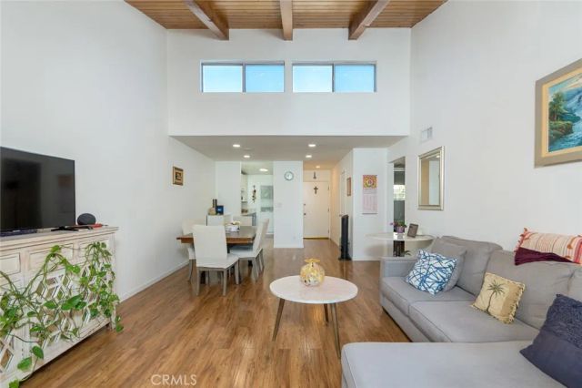 20134 Leadwell 367, Winnetka, CA 91306