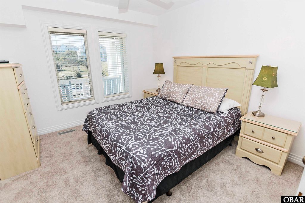 Image 21 of property listing at 163 Buffell Head Road Lot 14, Duck, NC 27949