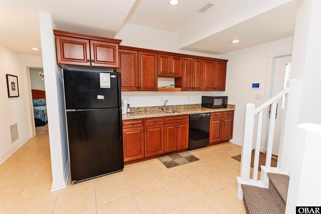 Image 36 of property listing at 163 Buffell Head Road Lot 14, Duck, NC 27949