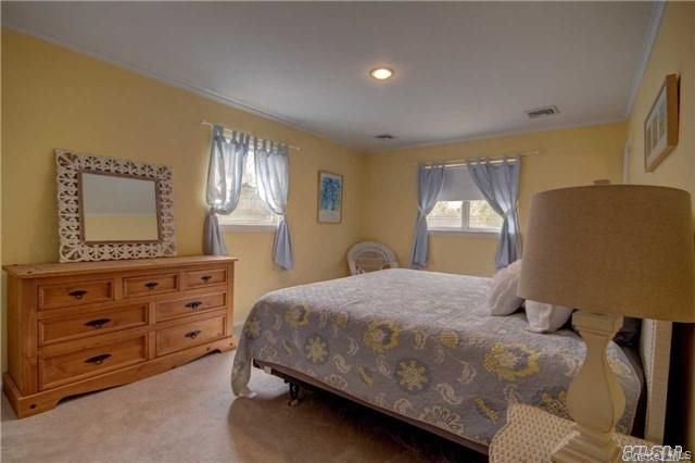 85 Jefferson Boulevard, Atlantic Beach, NY 11509