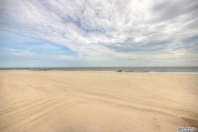 85 Jefferson Boulevard, Atlantic Beach, NY 11509