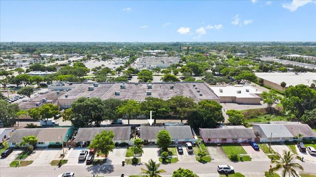 1830 Keenland Circle, West Palm Beach, FL 33415