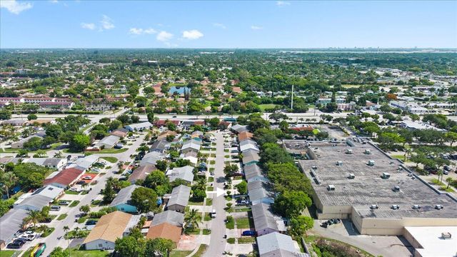 1830 Keenland Circle, West Palm Beach, FL 33415