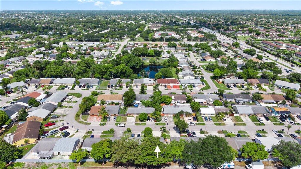 1830 Keenland Circle, West Palm Beach, FL 33415