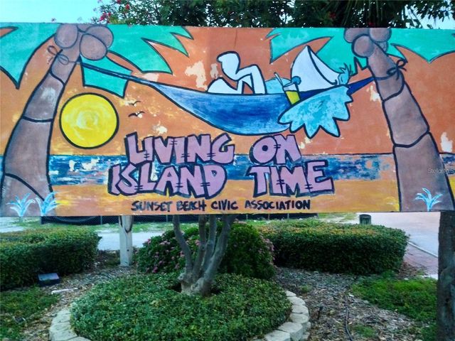 11315 3RD STREET E C, Treasure Island, FL 33706